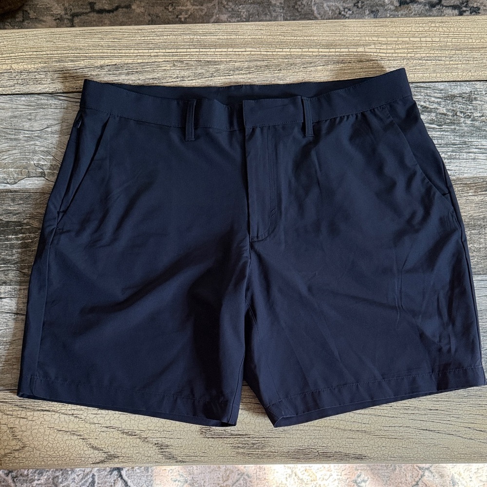 Fabletics Men’s Navy Flat Front Shorts
